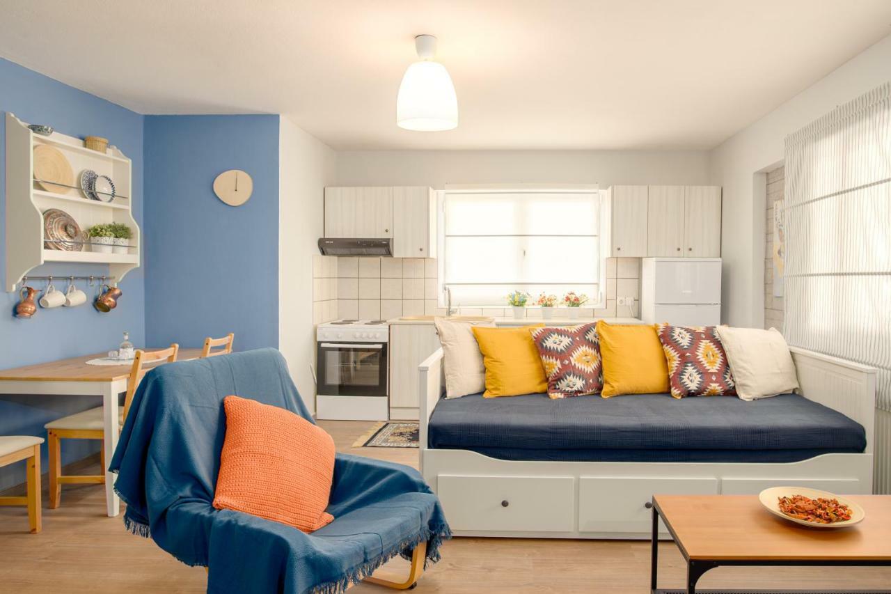 La Casa - Traditionally Elegant Apt 38M2 W Prk Grd ヨアニナ エクステリア 写真